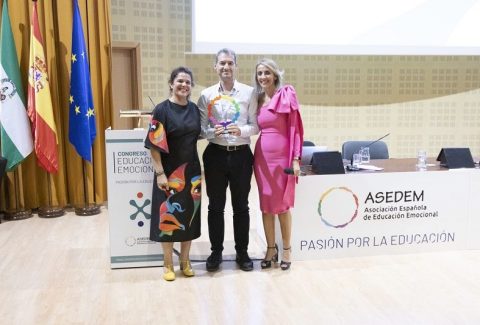 Inglés-Inteligencia-Emocional-ASEDEM-Premio-Sevilla-Aljarafe-Mairena-San-Juan