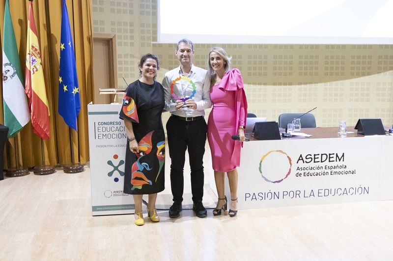 Inglés-Inteligencia-Emocional-ASEDEM-Premio-Sevilla-Aljarafe-Mairena-San-Juan